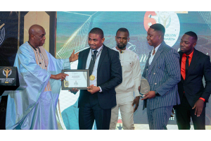 Mohammed Mohammed Amin Recieves Best CEO in E-Commerce Award at the 6th Ghana Industry CEOs Awards